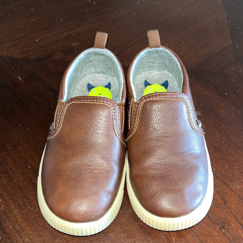 Boys Shoes size 6
